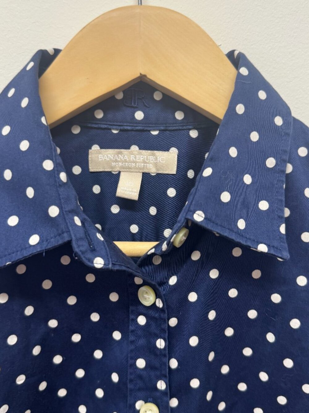 Banana Republic Women's Long Sleeve Button-Down Blue Polka Dot Fitted - Size 10 - Picture 4 of 8